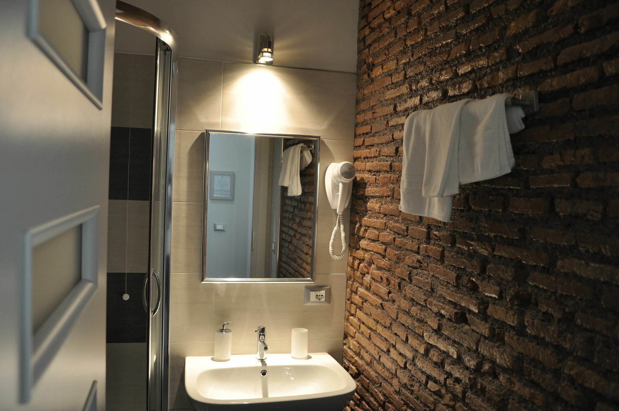 Imperial Relais Hotel Rome Exterior photo